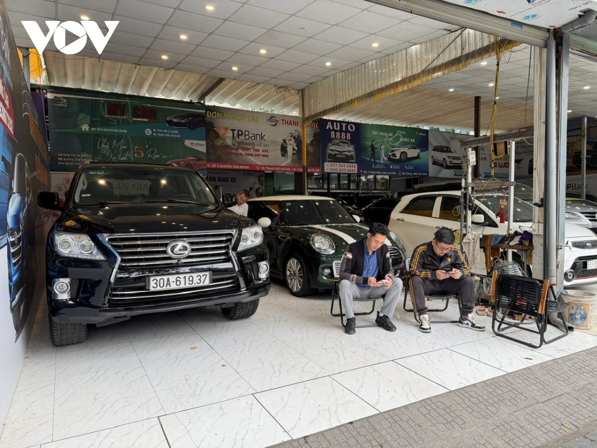 Những lưu ý khi mua xe cũ cần nắm rõ để tránh "tiền mất tật mang"